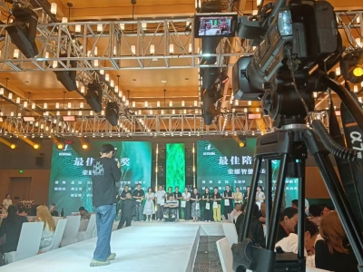 �zӰ���z��